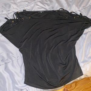 Black Express Top with Open Sleeve Detaling